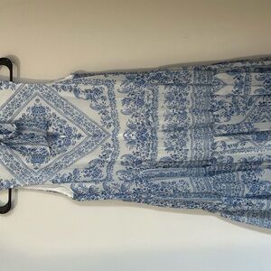 Summer dress, tea length, beautiful blue on white patter.